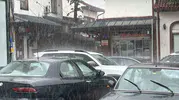 Bolu'da sağanak yağış trafiği kilitledi