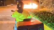 Maltepe Sahil Yolu’nda feci kaza Otomobil yandı 4 yaralı var