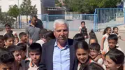 Çermik Belediye Başkanı öğrencilere kitap hediye etti