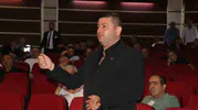 Boluspor kongresinde gerginlik Erdal Bayrak güven tazeledi