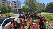 Bingöl’de öğrenciler temiz bir gelecek için sahaya indi