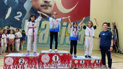Manisalı genç tekvandocular ilk sınavlarında madalyayı kaptı