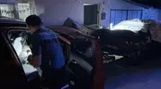 Eskişehir’de direksiyon hakimiyetini kaybetti park halindeki araçlara daldı