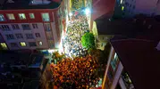 Çorlu sokaklarını dolduran şalvarlı kadınlar doyasıya eğlendi
