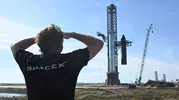 SpaceX borsaya girdi Elon Musk trilyonerliğe göz kırptı