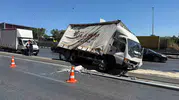 Beylikdüzü yolunda kamyonet kazası trafiği felç etti