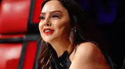 Ebru Gündeş yeni yüzüyle sosyal medyayı ikiye böldü
