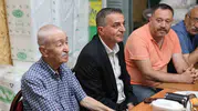 Şehzadeler Belediye Başkanı Cemevi sofrasında lokma paylaştı