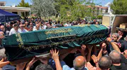 Mobbing iddialarıyla sarsan öğretmen son yolculuğuna uğurlandı