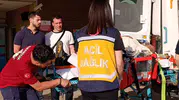 İnegöl'de bahçede kiraz toplarken dört metre yüksekten yere çakıldı