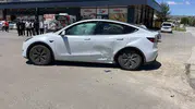 Sivas Karşıyaka'da iki otomobil çarpıştı