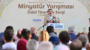 Bursa’nın 700 yıllık fetih hikayesi minyatürlerle tuvale taşındı