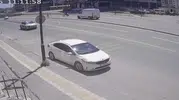 Sivas'ta elektrikli bisiklet sürücüsü kamyonet çarpması sonucu ağır yaralandı
