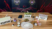 Karabağlar polisi uyuşturucu satıcılarına geçit vermedi