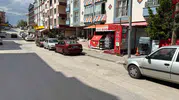 Ankara'da yokuş aşağı giden kamyonete atlayıp faciayı önledi