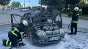 Bozüyük merkezinde otomobil yangını paniği