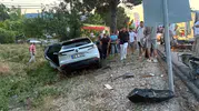 Marmaris yolunda motosikletli genç otomobilin altında kaldı