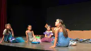 Aydınlı minik tiyatrocular sahnede devleşti