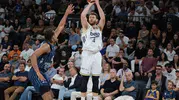 Fenerbahçe Beko nefes kesen maçta Anadolu Efes’i devirdi