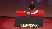 Yeşilçam’ın dev ismi Kadir İnanır hayatını kaybetti