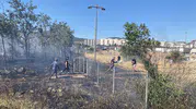 Kocaeli’de saman yüklü tırın yangını evleri tehdit etti