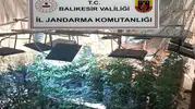 Balıkesir'de evleri uyuşturucu laboratuvarına çeviren şebekeye büyük darbe