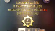 Eyyübiye'de uyuşturucu baskını Firari suçlu yakayı ele verdi