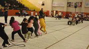 Bitlis'te ekran başından kalkan çocuklar sahada yarıştı