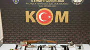 Afyon’da tefeci şebekesine şafak baskını