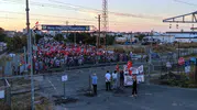 Tekirdağ'da tren kazası sonrası kapatılan geçit mahalleliyi sokağa döktü