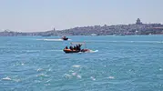 Üsküdar sahilinde denize giren kişi için günlerdir arama yapılıyor