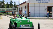 Erzurum’da çocuklar trafik kurallarını uygulamalı öğreniyor