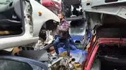 Ankara'da hurda araçları yeni gibi satan çeteye baskın