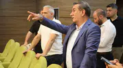 Efeler’in kültür merkezi Muzaffer İzgü Salonu baştan aşağı yenilendi