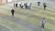 Halı sahada ölümden döndü Antrenörün hızlı müdahalesi hayat kurtardı