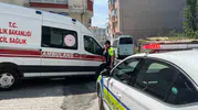 Sinop’ta motosiklet sürücüsü virajı alamayınca yola savruldu