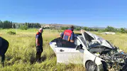 Çorum'da direksiyon hakimiyetini kaybeden sürücü şarampole uçtu