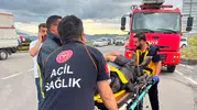 Çaldıran yol ayrımında iki araç çarpıştı 3 yaralı var