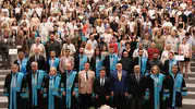Balıkesir Meslek Yüksekokulu öğrencileri kep atarak mezun oldu