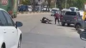 Adana trafiğinde dehşet anları tüfekle araçtan indirip dövdüler