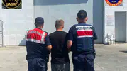 Alanya'da hırsızlık hükümlüsü jandarmanın takibiyle yakalandı