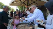 Edremit sokaklarında aşure bereketi
