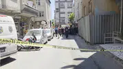 Küçükçekmece'de yıkım sırasında bina çöktü 3 işçi yaralandı