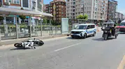 Eskişehir’de motosikletin yayaya çarptığı kaza kamerada