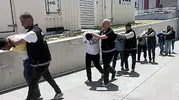 Adana polisi sokak satıcılarını yakaladı