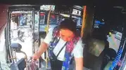Adana’da otobüs şoförünün cüzdanını dakikalar içinde çaldı