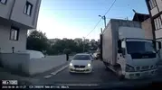 Pendik’te yol verme kavgası Aracım bozuldu diyerek trafiği kilitledi