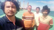 Zeytinburnu açıklarında 10 aydır mahsur kalan denizciler kurtarıldı