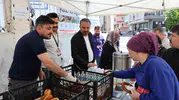 Pursaklar Belediyesi sınav sabahı öğrencilerin ve velilerin imdadına yetişti