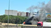 Lüleburgaz yolunda alev alan tır trafiği kilitledi